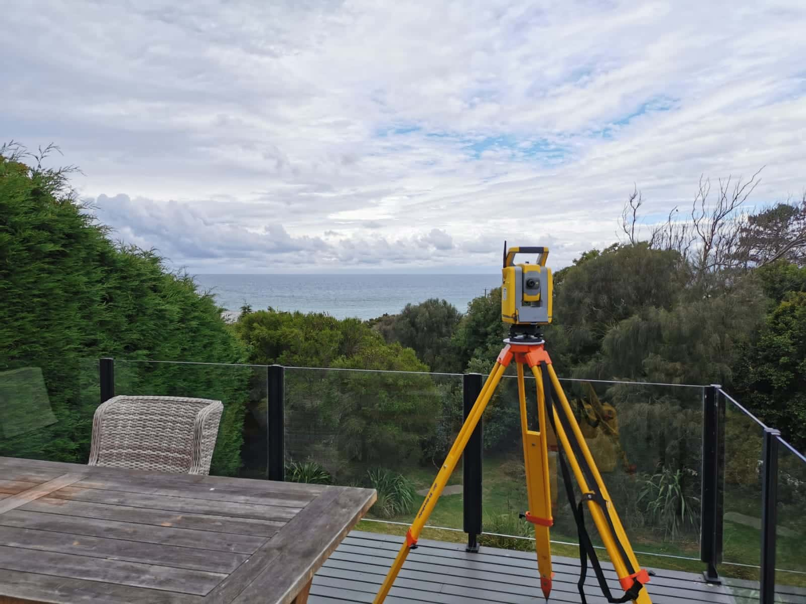 What is the Standard Size and Shape of Surveying Arrows?