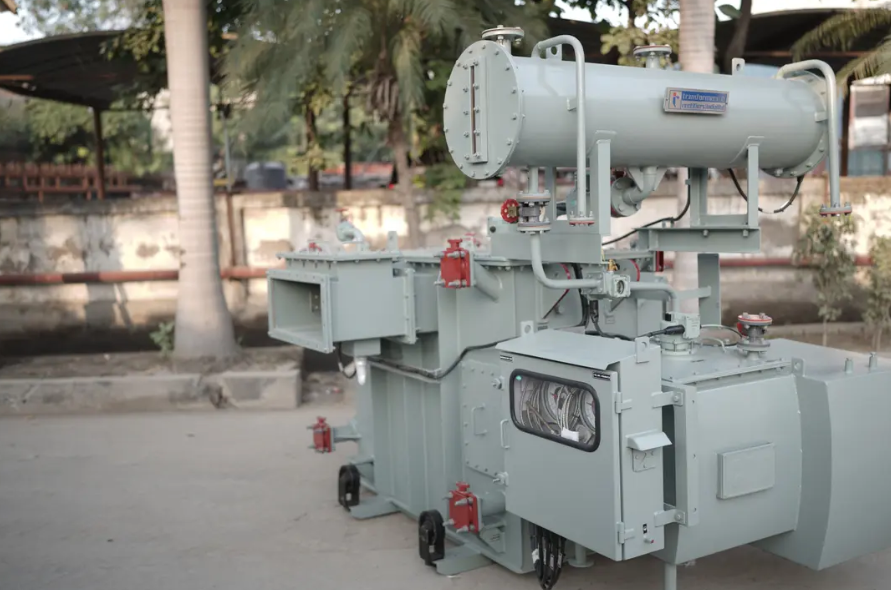 Oil-Filled vs Dry-Type Distribution Transformers: What Works Best in Saudi Arabia?