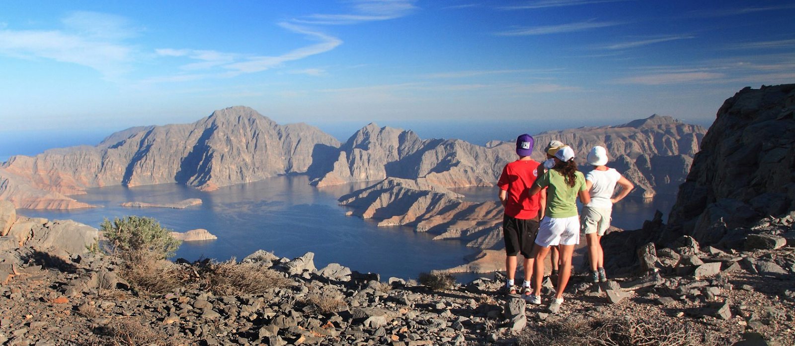 Smart Ways to Plan a Stress-Free Family Trip with Oman Tour Packages