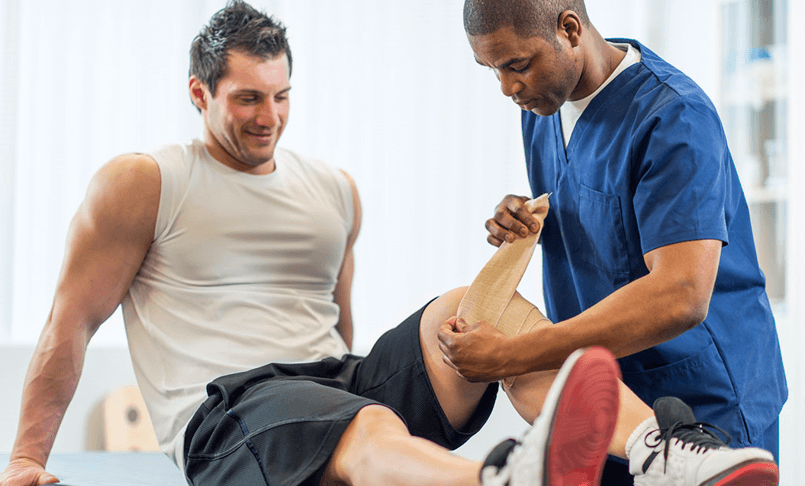 ACL Injury: Treatment Options & Recovery Time