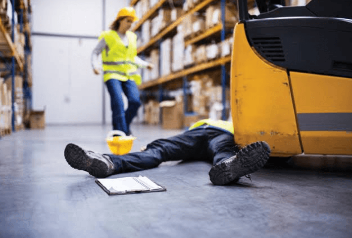 How a Walkie-Talkie Improves Workplace Communication