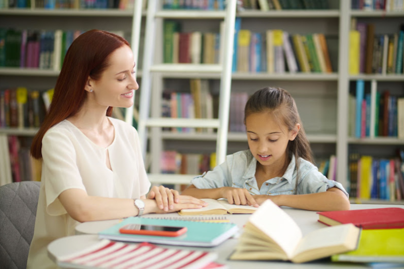 7 Signs Your Child May Need a Reading Programme at an Enrichment Centre